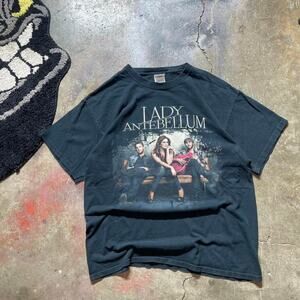 Black vintage lady antebellum band tee